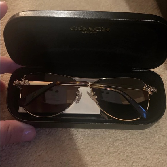 coach sunglasses - Picture 2 of 2